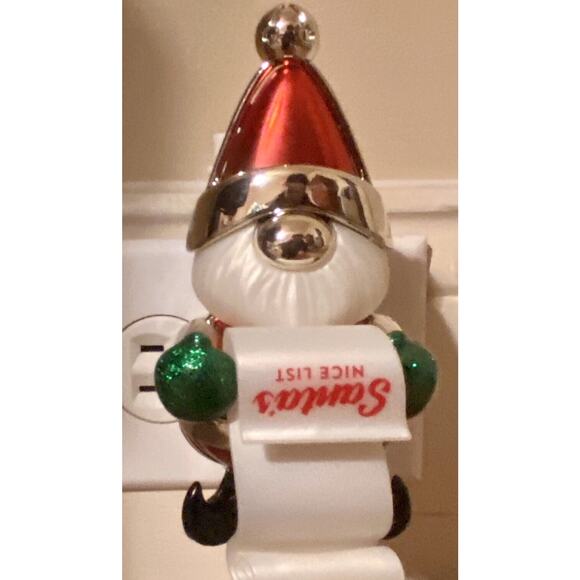Bath & Body Works Wallflower Fragrance Plug NICE LIST GNOME SCENT CONTROL - Picture 8 of 9